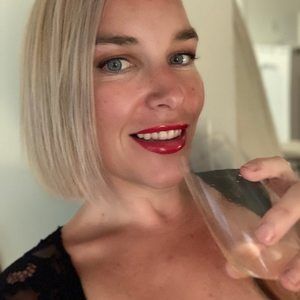 Meet your Posher, Claire